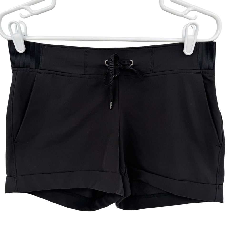 Athleta Shorts Women 6 Black Uptown  Activewear Drawstring Pockets Gorpcore